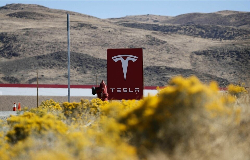 Mannen arbetade tidigare på Teslas fabrik i Nevada. Foto: John Locher/AP/TT