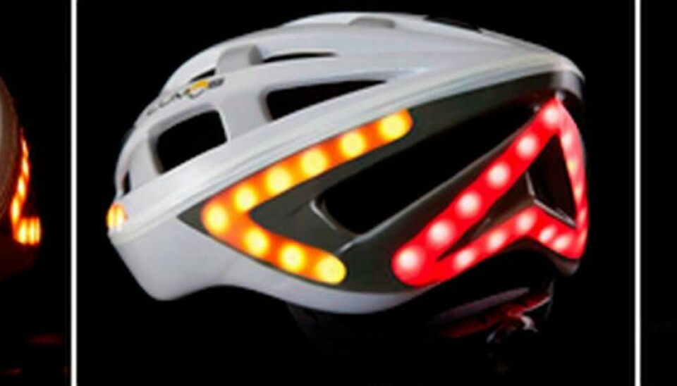 Lampor inbyggda i cykelhjälmen ska öka trafiksäkerheten. Foto: Lumos Helmet