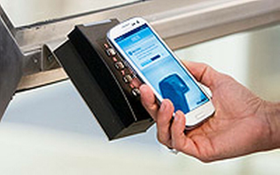Med Seos vill Assa Abloy ta på sig rollen att skicka krypterade nycklar till mobilen med hjälp av främst mobiloperatörerna. Foto: Assa Abloy Med Seos vill Assa Abloy ta på sig rollen att skicka krypterade nycklar till mobilen med hjälp av främst mobiloperatörerna. Foto: Assa Abloy