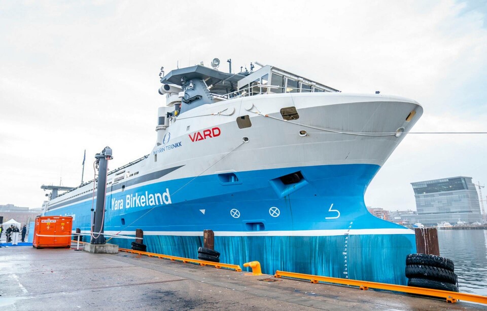Det eldrivna norska containerfartyget Yara Birkeland, som på sikt kan bli förarlöst, ska ersätta 40 000 lastbilsfrakter av gödsel mellan en fabrik och en exporthamn i Norge. Foto: Torstein Bøe NTB/TT Det eldrivna norska containerfartyget Yara Birkeland, som på sikt kan bli förarlöst, ska ersätta 40 000 lastbilsfrakter av gödsel mellan en fabrik och en exporthamn i Norge. Foto: Torstein Bøe NTB/TT