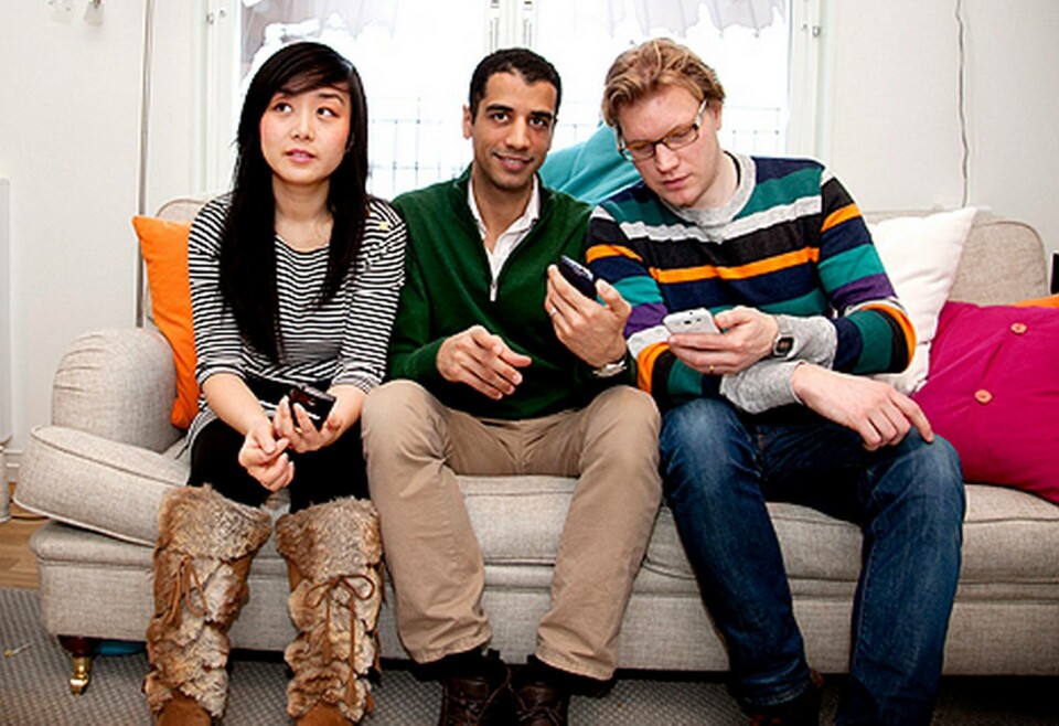 Gu Jia, Navid Rostam och Niklas Agevik har en idé om hur man ska spara på mobilnätets resurser. Foto: Jörgen Appelgren Gu Jia, Navid Rostam och Niklas Agevik har en idé om hur man ska spara på mobilnätets resurser. Foto: Jörgen Appelgren