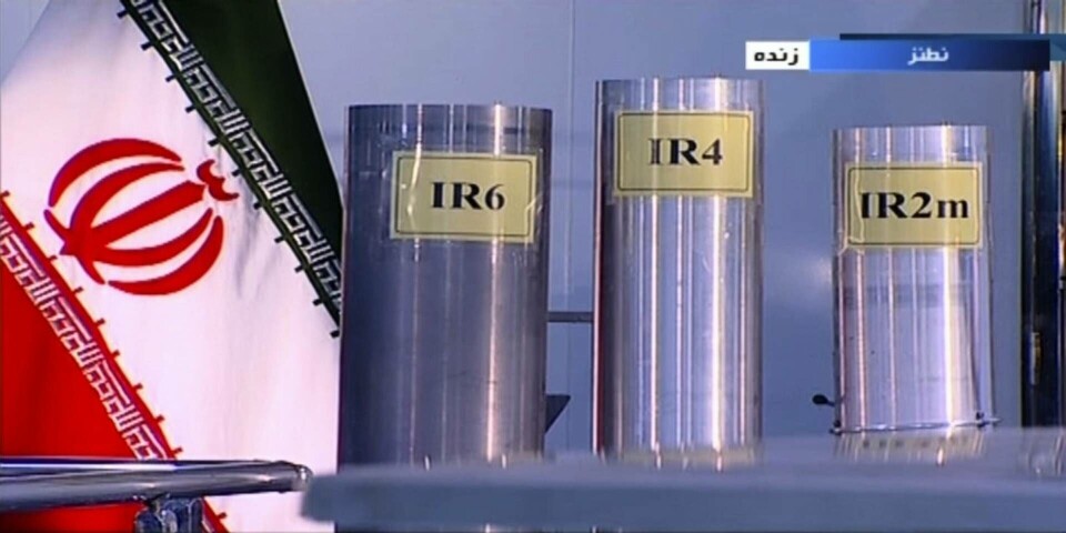 Centrifuger som producerats i Iran visas upp i statlig tv. Arkivbild. Foto: Irib via AP/TT Centrifuger som producerats i Iran visas upp i statlig tv. Arkivbild. Foto: Irib via AP/TT
