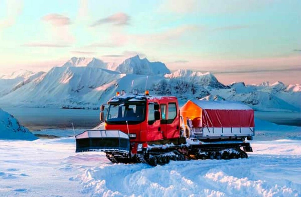 Bandvagnen ska främst vintertid köra tursiter på Spetsbergen. Foto: STV AB