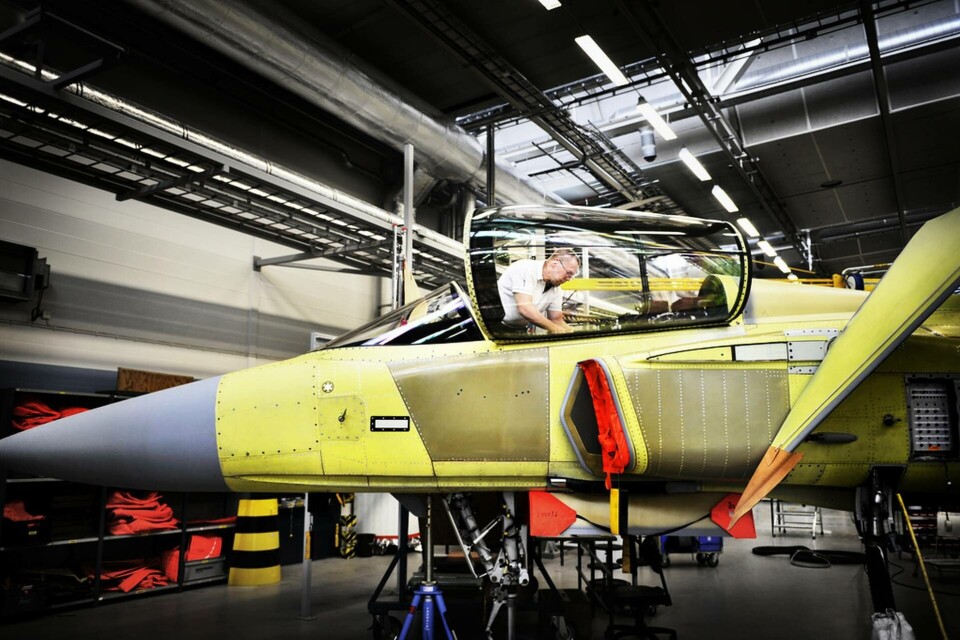 Saab planerar att rekrytera 1 000 nyexaminerade ingenjörer under den kommande treårsperioden. Arkivbild. Foto: David Magnusson / SvD / TT Saab planerar att rekrytera 1 000 nyexaminerade ingenjörer under den kommande treårsperioden. Arkivbild. Foto: David Magnusson / SvD / TT