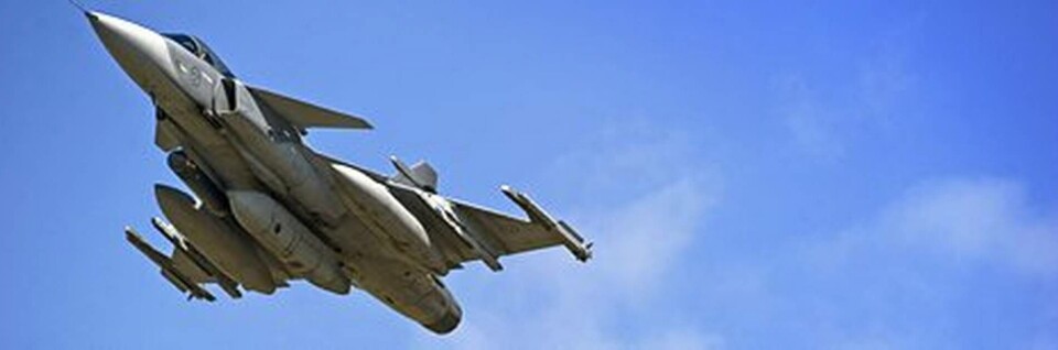 Jas 39 Gripen med spaningskapsel. Foto: Försvarsmakten Jas 39 Gripen med spaningskapsel. Foto: Försvarsmakten