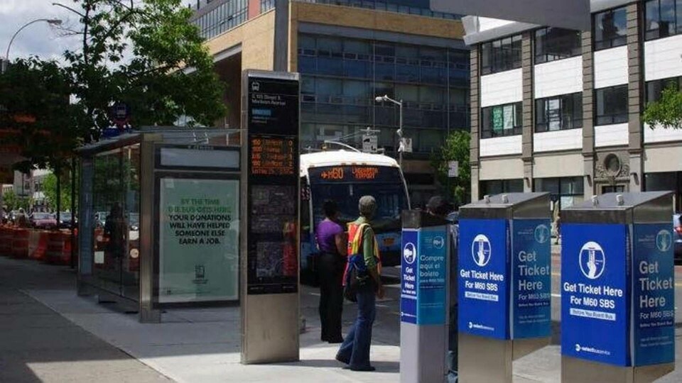 New York City Department of Transportation, Nyc Dot, använder Fältcoms teknik för att iot-anpassa busshållsplatser i New York. Foto: Fältcom New York City Department of Transportation, Nyc Dot, använder Fältcoms teknik för att iot-anpassa busshållsplatser i New York. Foto: Fältcom
