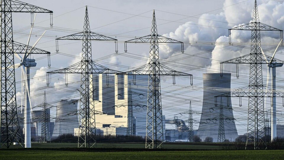 Det koldrivna kraftverket RWE Niederaussem i Bergheim i Nordrhein-Westfalen. Foto: Martin Meissner Det koldrivna kraftverket RWE Niederaussem i Bergheim i Nordrhein-Westfalen. Foto: Martin Meissner