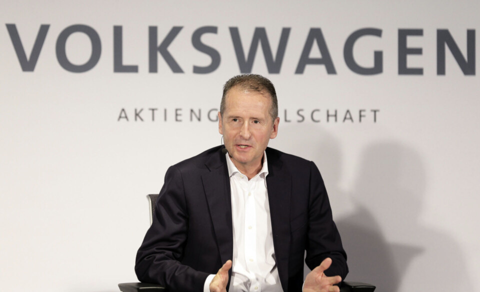 Volkswagens vd Herbert Diess spår att självkörande bilar kan finnas till försäljning redan 2025. Arkivbild. Foto: Seth Wenig/AP/TT Volkswagens vd Herbert Diess spår att självkörande bilar kan finnas till försäljning redan 2025. Arkivbild. Foto: Seth Wenig/AP/TT