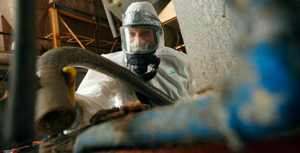 Det finns asbest i omkring 840 000 lägenheter i miljonprogrammets flerfamiljshus och mer än 400 000 småhus i landet som är i behov av renovering. Foto: Colourbox