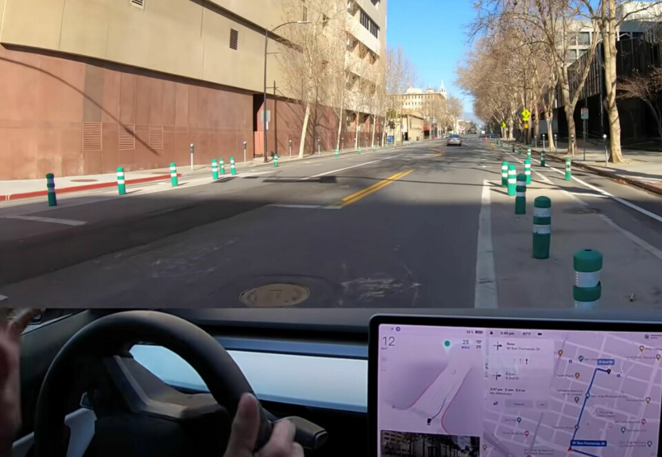 Teslas Full Self-Driving Beta gjorde en rad misstag under körningen i San Joses centrum. Foto: AI Addict/Youtube