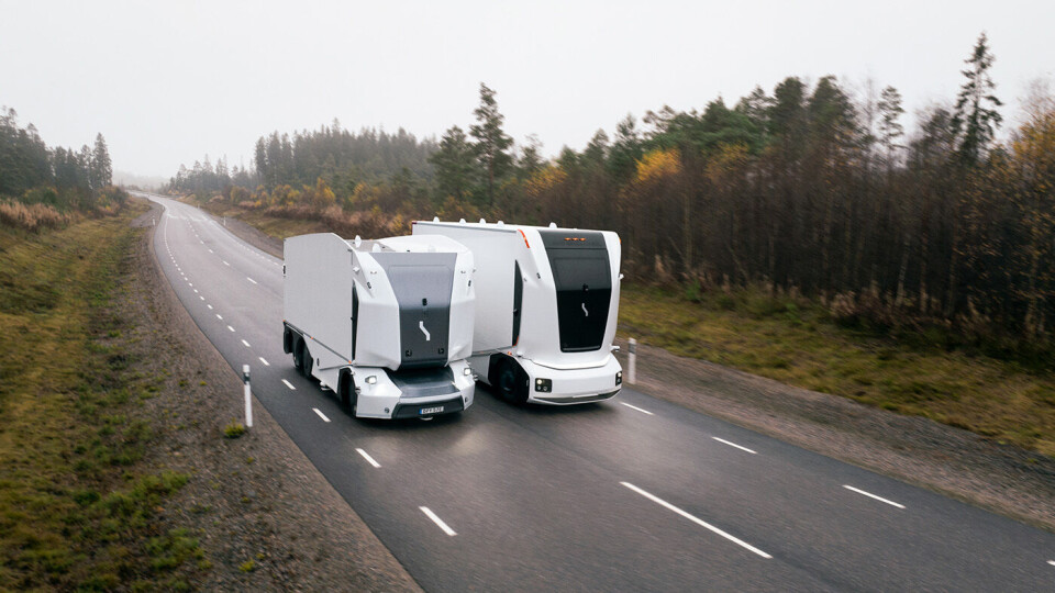 Tiill vänster den första generationen av Einrides hyttlösa lastbil, till höger den nya, kallad Autonomous Gen 2 Rigid Large Foto: Einride Tiill vänster den första generationen av Einrides hyttlösa lastbil, till höger den nya, kallad Autonomous Gen 2 Rigid Large Foto: Einride