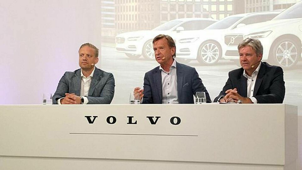 Volvo presenterar sin elektrifieringsstrategi. Henrik Green, utvecklingschef, Håkan Samuelsson, vd, David Ibison, kommunikationschef. Foto: Johan Kristensson