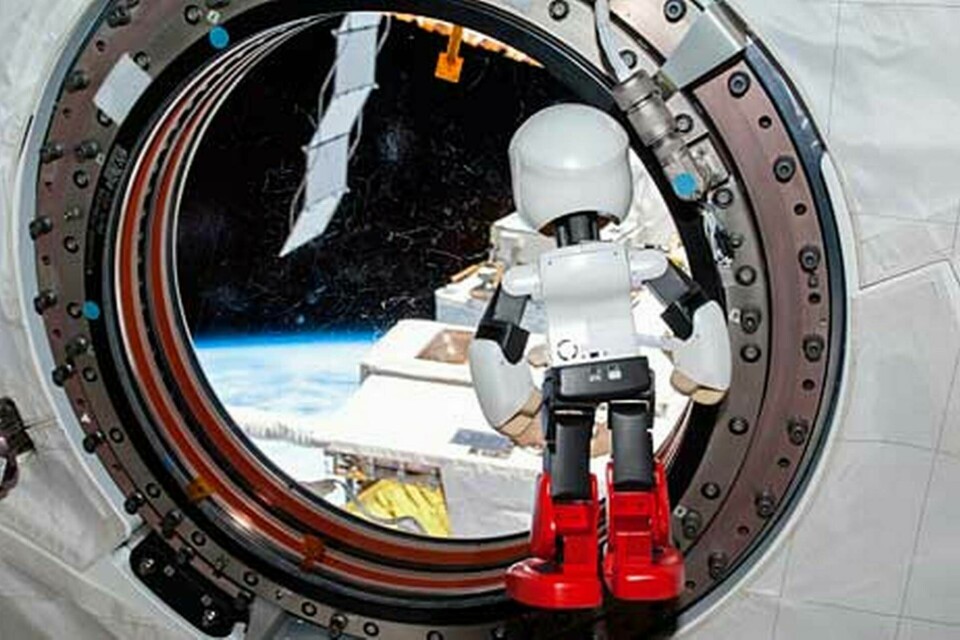 Kirobo på ISS strax före hemresan. Foto: Dentsu Inc
