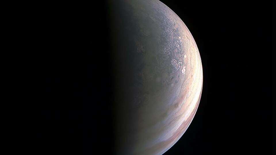 Jupiter fotograferad från rymdsonden Juno 195 000 kilometer från planeten. Foto: NASA / JPL-Caltech / SwRI / MSSS via AP / TT Jupiter fotograferad från rymdsonden Juno 195 000 kilometer från planeten. Foto: NASA / JPL-Caltech / SwRI / MSSS via AP / TT