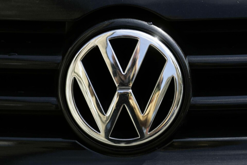 VW har höjt ambitionen vad gäller andelen el- och hybridbilar till 60 procent 2030 och siktar nu på att ta fram en billig och liten elbil för massproduktion. Arkivbild Foto: Markus Schreiber AP/TT