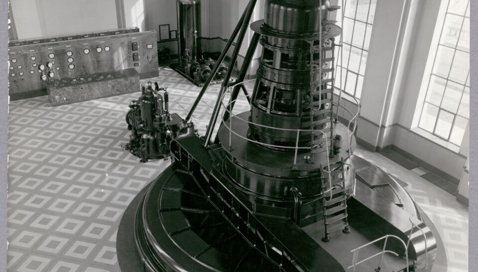 Turbinhallen i Laholms kraftstation byggdes som ett tempel för den vertikalt ställda så kallade kaplanturbinen, på sin tid den största i Sverige, kanske i Europa. Foto: JÄRNVÄGSMUSEET Turbinhallen i Laholms kraftstation byggdes som ett tempel för den vertikalt ställda så kallade kaplanturbinen, på sin tid den största i Sverige, kanske i Europa. Foto: JÄRNVÄGSMUSEET