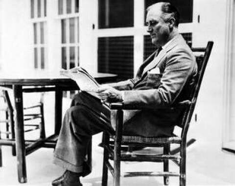 När Vesta Stoudt inte fick gehör för sin idé på företaget där hon jobbade, vände hon sig till självaste Vita huset och Franklin D Roosevelt. Foto: EVERETT COLLECTION/TT När Vesta Stoudt inte fick gehör för sin idé på företaget där hon jobbade, vände hon sig till självaste Vita huset och Franklin D Roosevelt. Foto: EVERETT COLLECTION/TT