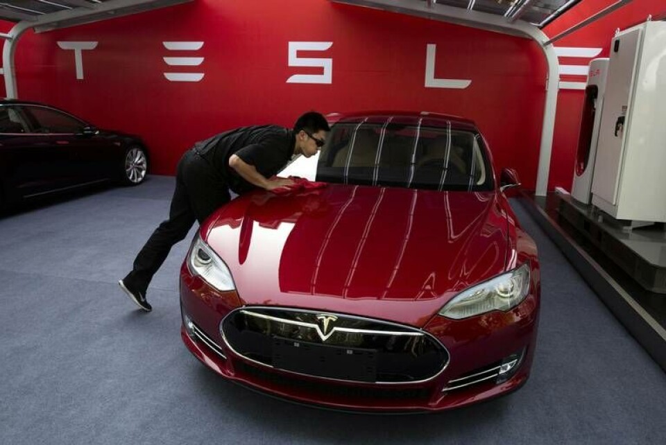 En Tesla Model S. Foto: Ng Han Guan/AP/TT En Tesla Model S. Foto: Ng Han Guan/AP/TT