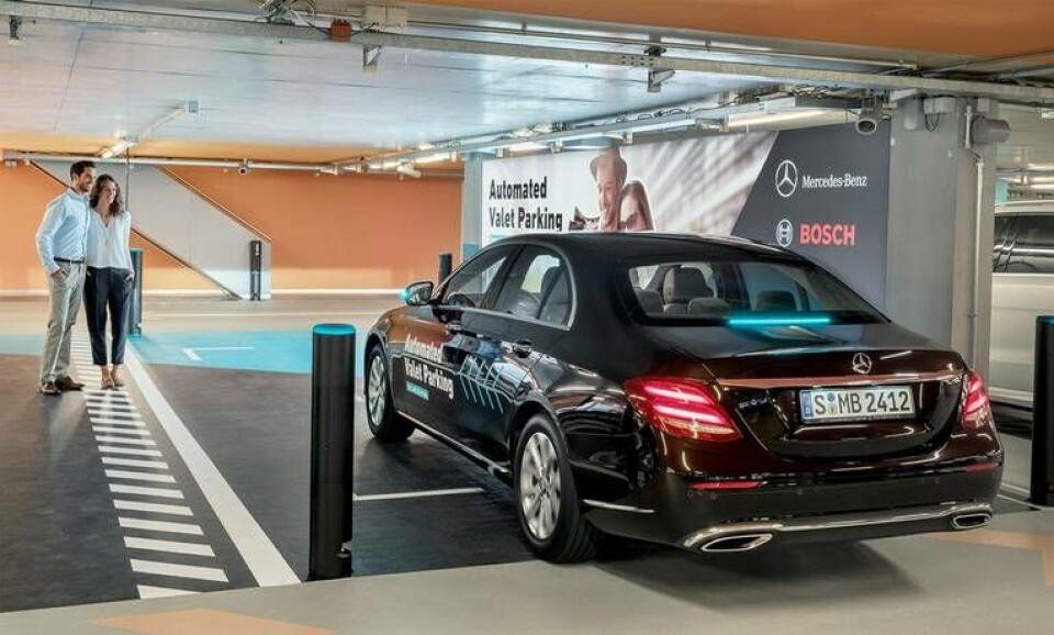 Daimler och Bosch automatiska parkeringslösning fungerar ännu så länge bara i Mercedes-Benz Museums garage i Stuttgart. Foto: Bosch Daimler och Bosch automatiska parkeringslösning fungerar ännu så länge bara i Mercedes-Benz Museums garage i Stuttgart. Foto: Bosch