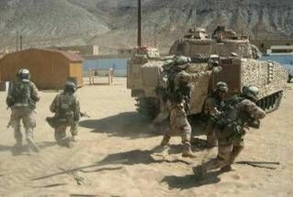 Stridsfordon 90 till Afghanistan. Foto: Försvarets Bildbyrå