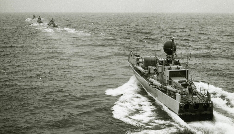 T121 Spica var den första av torpedbåtarna som lämnade Götaverken 1966, tätt följd av T122 Sirius och T123 Capella. De övriga tre i Spica-klassen – Castor, Vega och Virgo – byggdes av Karlskronavarvet med sista leverans 1968. T121 Spica är närmast i bild i fotografiet från sjösättningsåret. Foto: ÅKE BERGQUIST/MPD/SJÖHISTORISKA MUSEET