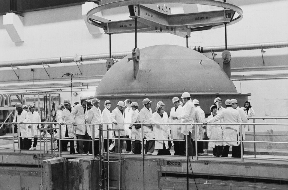 Besökare i reaktorhallen i Forsmark.