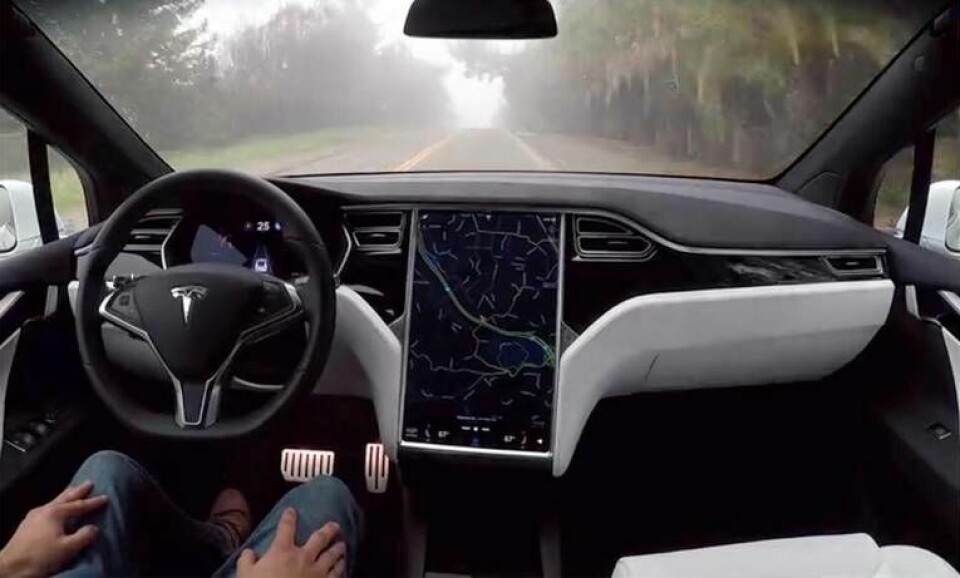 Teslas förarassistans Auto pilot imponerar inte på Euro NCAP, visar en ny utvärdering. Foto: Tesla