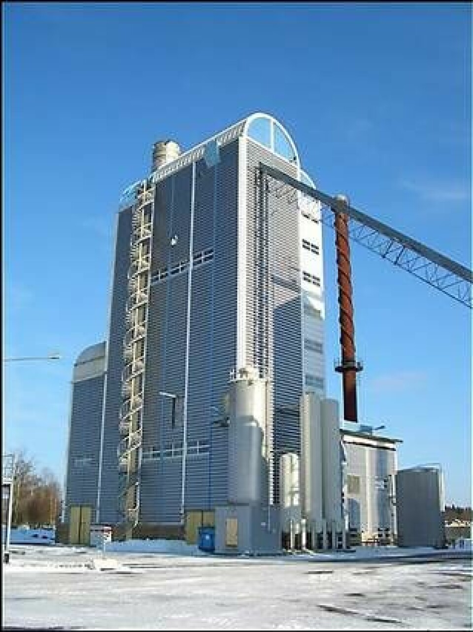 Förgasningsanläggningen i Värnamo byggdes av Sydkraft på 1990-talet. Den ska nu byggas ut med teknik för framställning av syntesgas. Klicka för större bild.