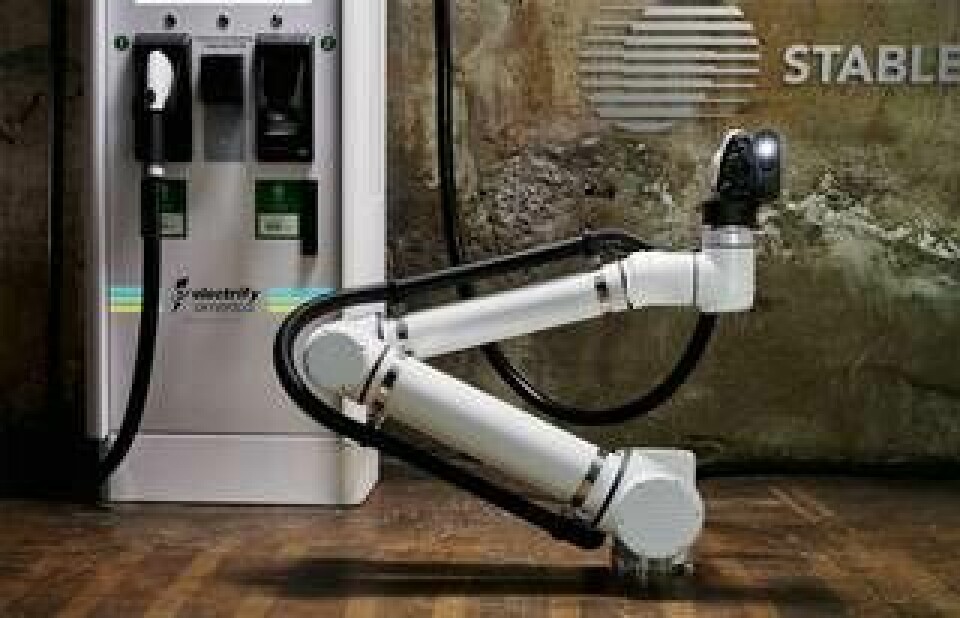 Robotladdaren har utvecklats av Stable Auto. Foto: Electrify America