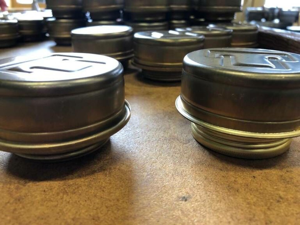 Brännare före och efter falsning. Foto: Traniga Brännare före och efter falsning. Foto: Traniga