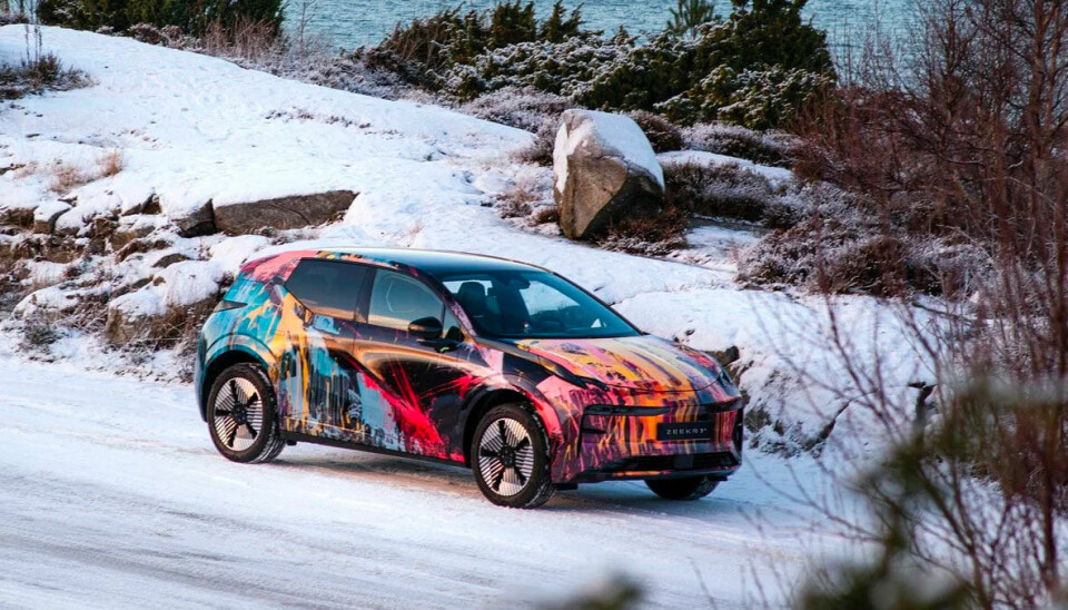 Här är första bilderna på ”Volvokusinen” Zeekr 003