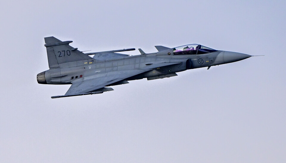 Två Jas 39 Gripen från Skaraborgs flygflottilj F7 var nära att krocka i luften vid en övning tillsammans med ett tredje plan i mars förra året. Arkivbild. Två Jas 39 Gripen från Skaraborgs flygflottilj F7 var nära att krocka i luften vid en övning tillsammans med ett tredje plan i mars förra året. Arkivbild.