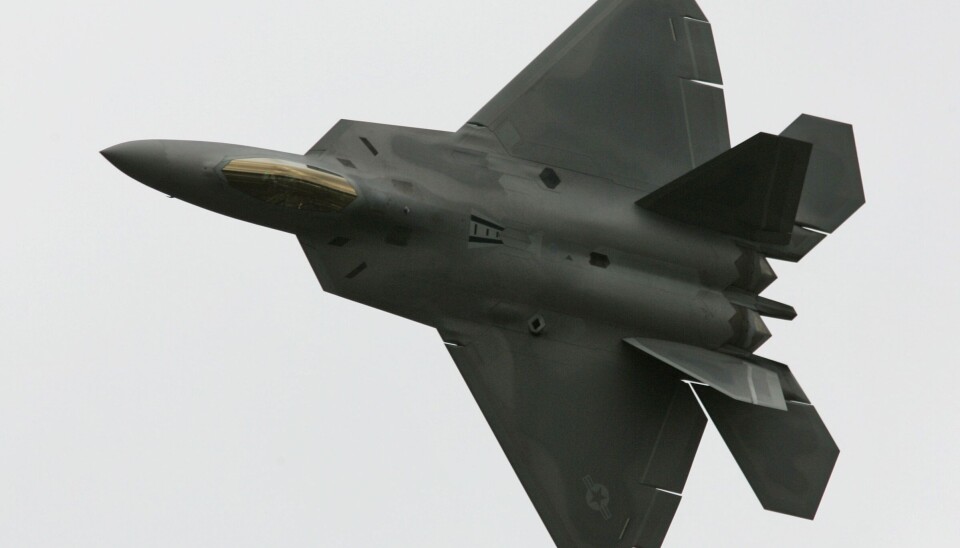 Ett stridsflygplan av modellen F-22 som inte har med nedskjutningen att göra. Ett stridsflygplan av modellen F-22 som inte har med nedskjutningen att göra.