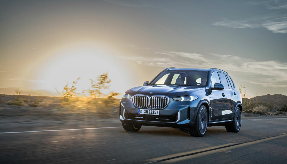 BMW uppdaterar X5 klarar nu 11 mil på el
