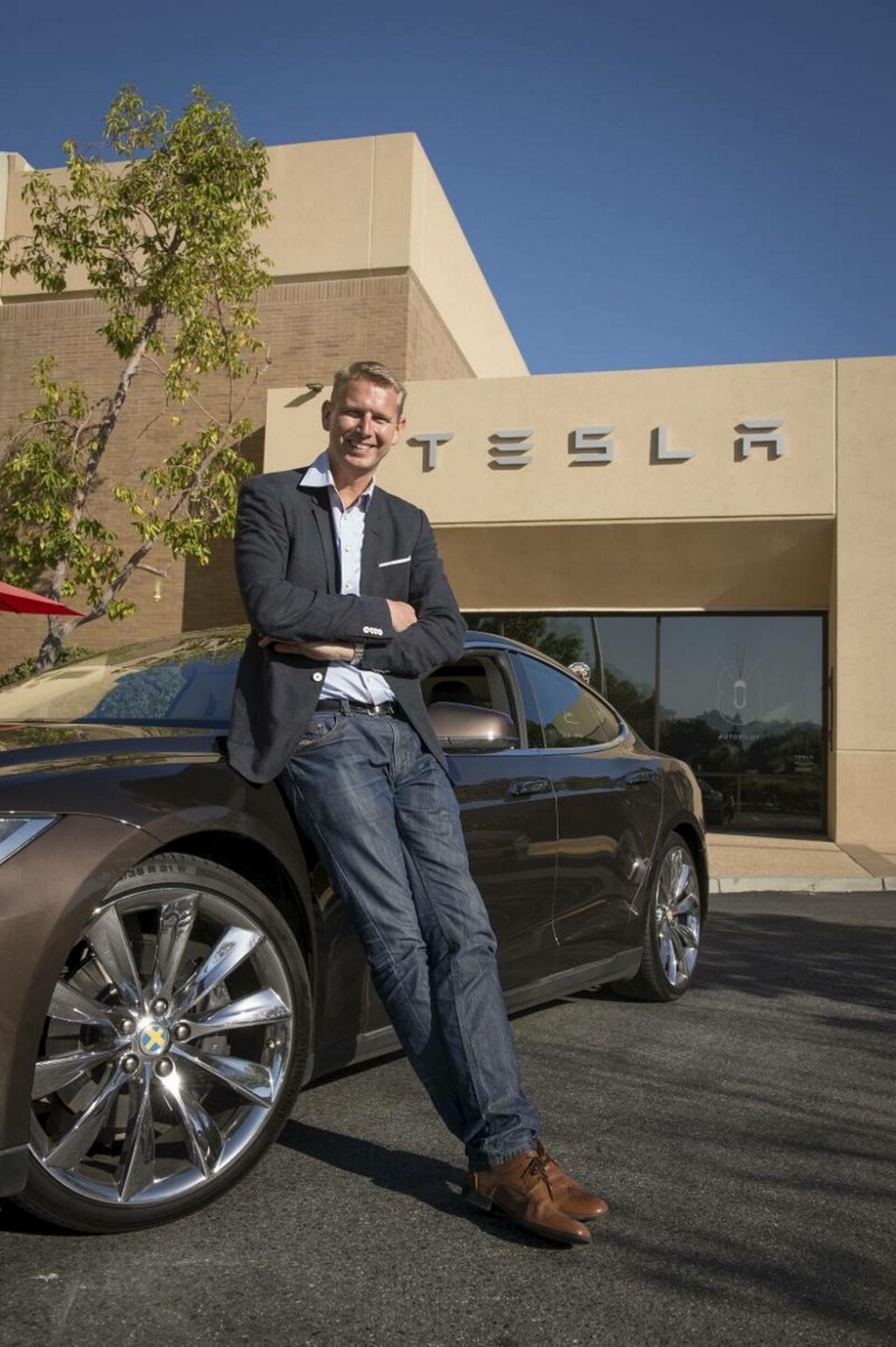Svenske Peter Carlsson ska göra Tesla billigare