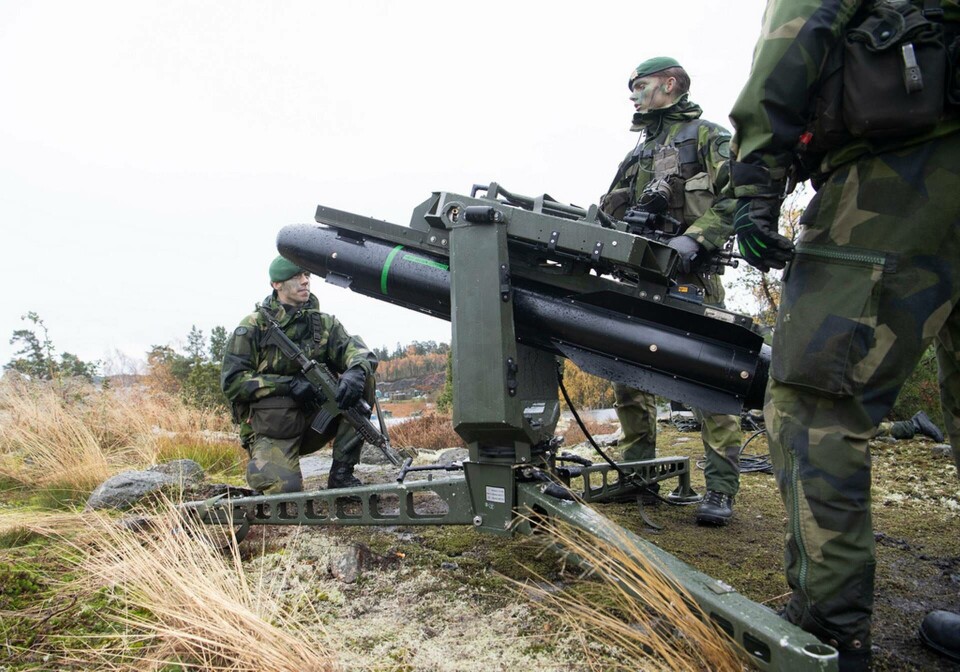 Sverige ger sjömålsrobotar och pansarskott till Ukraina