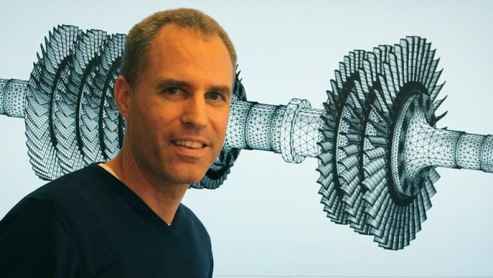 Björn Bretz på COMSOL utvecklar algoritmer för att skapa effektiva finita elementnät (mesh). Björn Bretz på COMSOL utvecklar algoritmer för att skapa effektiva finita elementnät (mesh).