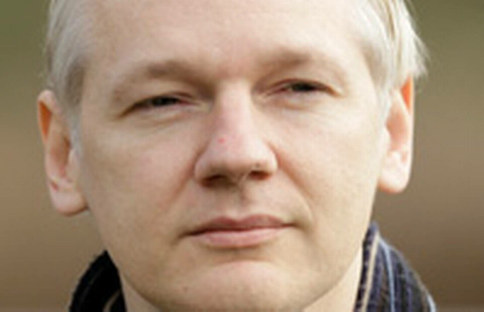 Assange: Facebook en skrämmande spionmaskin