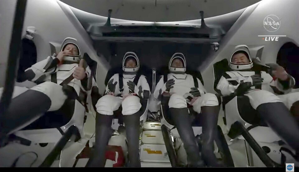 Efter förseningen – ISS-astronauterna har landat på jorden igen