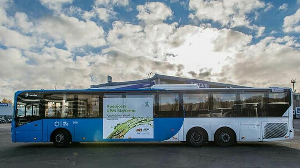 Bio Verno, grön biodiesel från UPM Biofuels, har testats i busstrafik i Helsingfors Foto: Ville Vauhkonen