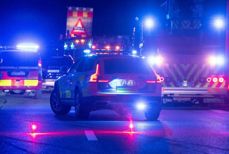 En svensk innovation kan ge blåljusfordon möjlighet att komma fram lättare i trafiken, och öka säkerheten när polis, brandmän och ambulanspersonal arbetar vid trafikolyckor. Foto: Johan Nilsson/TT