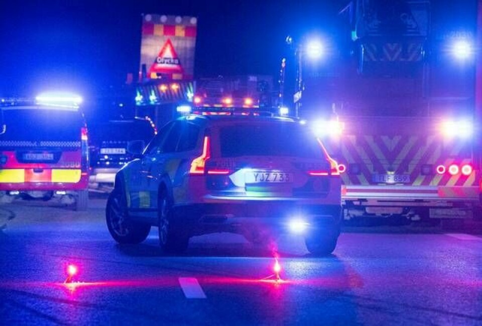 En svensk innovation kan ge blåljusfordon möjlighet att komma fram lättare i trafiken, och öka säkerheten när polis, brandmän och ambulanspersonal arbetar vid trafikolyckor. Foto: Johan Nilsson/TT