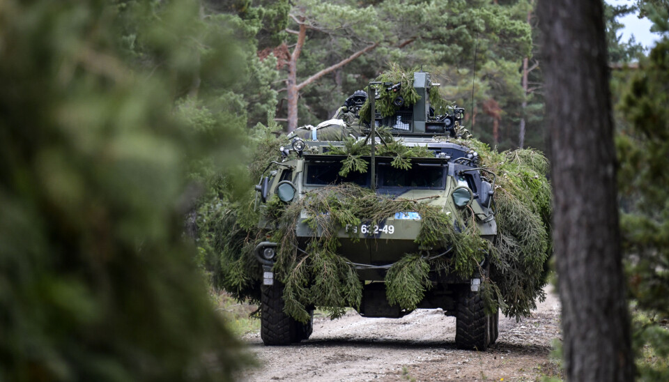 Ett finskt pansarterrängfordon från Patria. Genrebild. Ett finskt pansarterrängfordon från Patria. Genrebild.