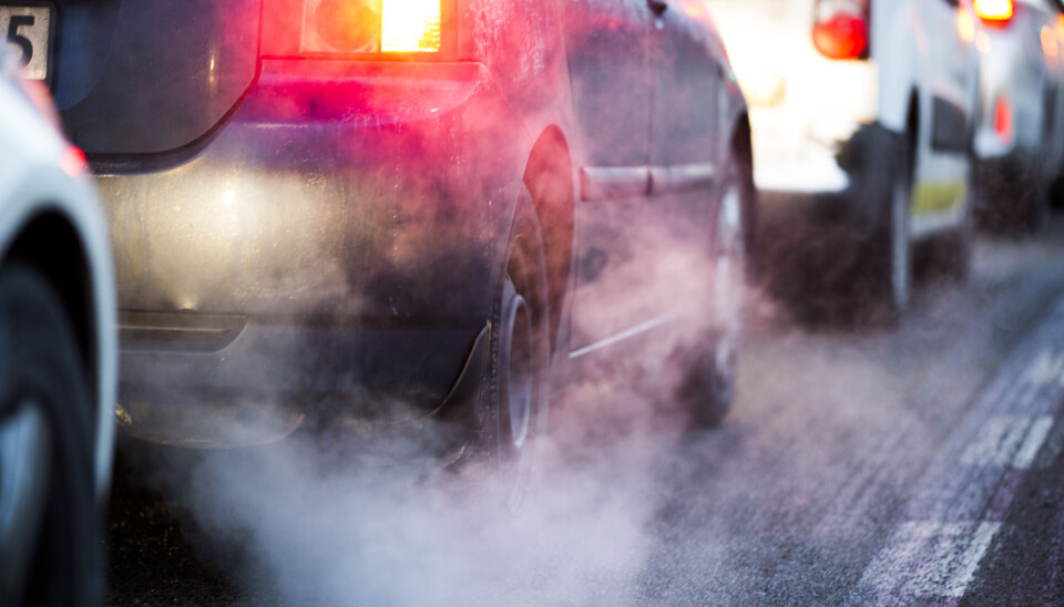 Regeringen meddelar att reduktionsplikten sänks till sex procent för både bensin och diesel vid årsskiftet. Arkivbild. Regeringen meddelar att reduktionsplikten sänks till sex procent för både bensin och diesel vid årsskiftet. Arkivbild.