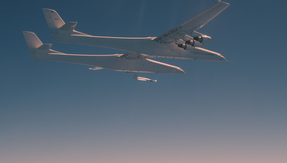 Det specialbyggda flygplanet Roc är världens största och har totalt sex motorer av samma variant som Boeing 747-400 använder. Det specialbyggda flygplanet Roc är världens största och har totalt sex motorer av samma variant som Boeing 747-400 använder.