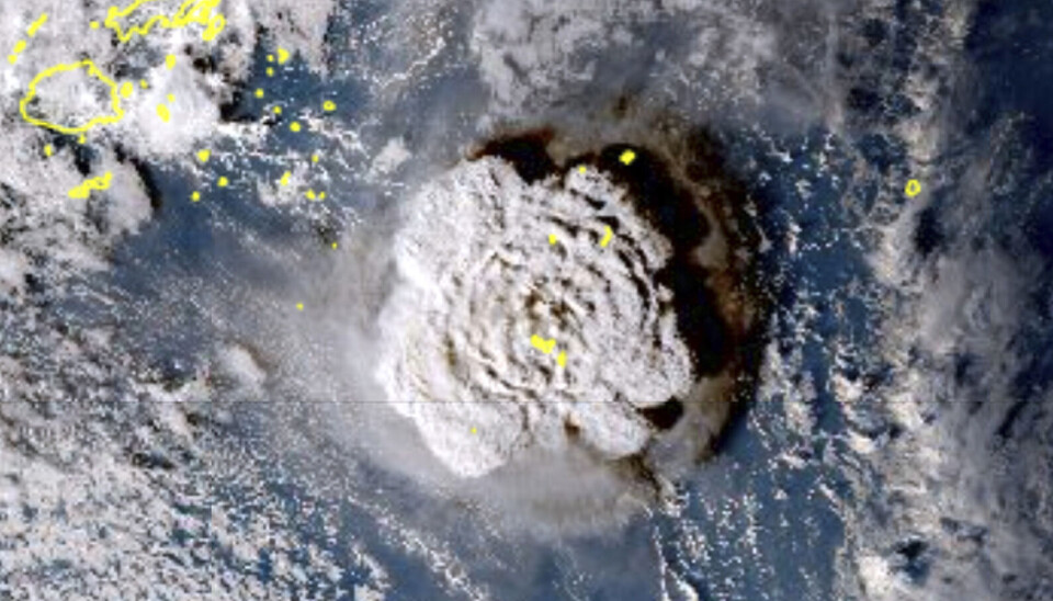 Japanska vädersatelliten Himawari-8 visar vulkanen Hunga Tonga-Hunga Ha’apai utbrott. vulkanen Hunga Tonga-Hunga Ha’apai från luften