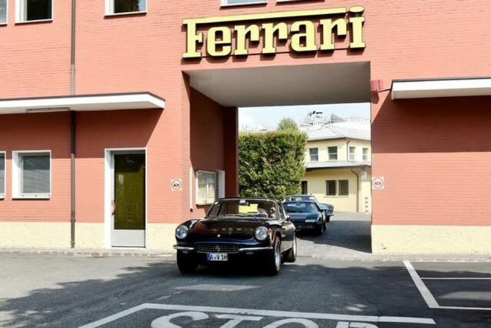 Snart kan det komma att rulla elektriska Ferrari-bilar under den klassiska skylten. Foto: Ferrari