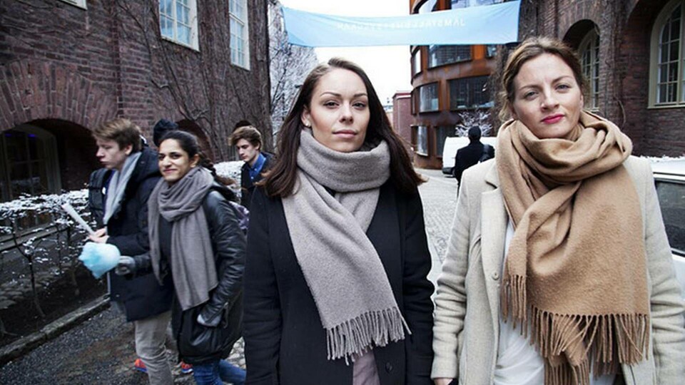 Dajana Vlajic och Marie Ideström jobbar för att locka fler tjejer till ingenjörsyrket genom att berätta hur ingenjörsyrket kan vara. Foto: Jörgen Appelgren Dajana Vlajic och Marie Ideström jobbar för att locka fler tjejer till ingenjörsyrket genom att berätta hur ingenjörsyrket kan vara. Foto: Jörgen Appelgren