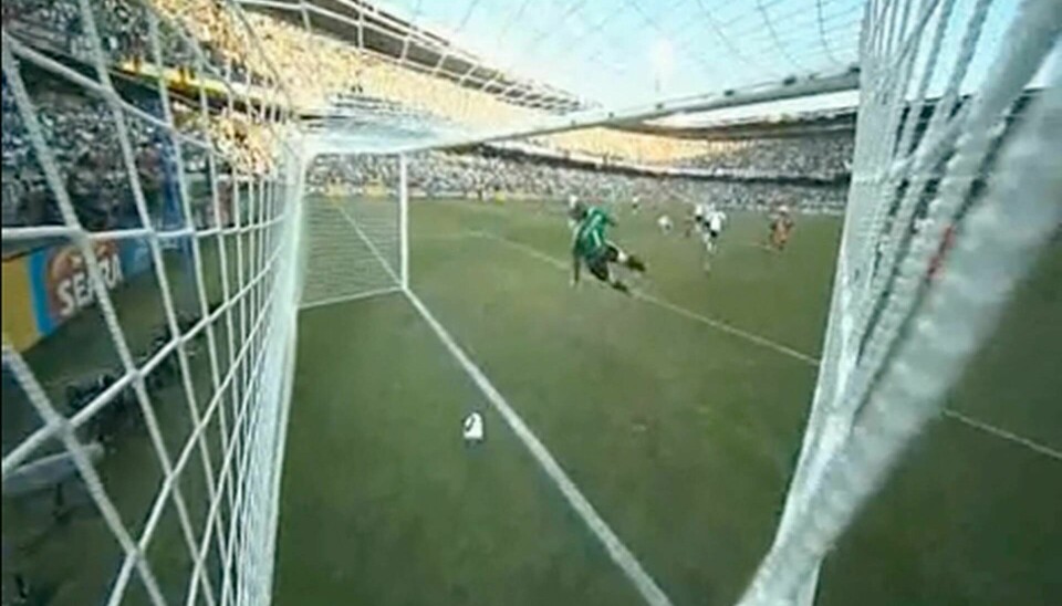 Englands mål som dömdes bort i matchen mot Tyskland under Fotbolls-VM 2010.