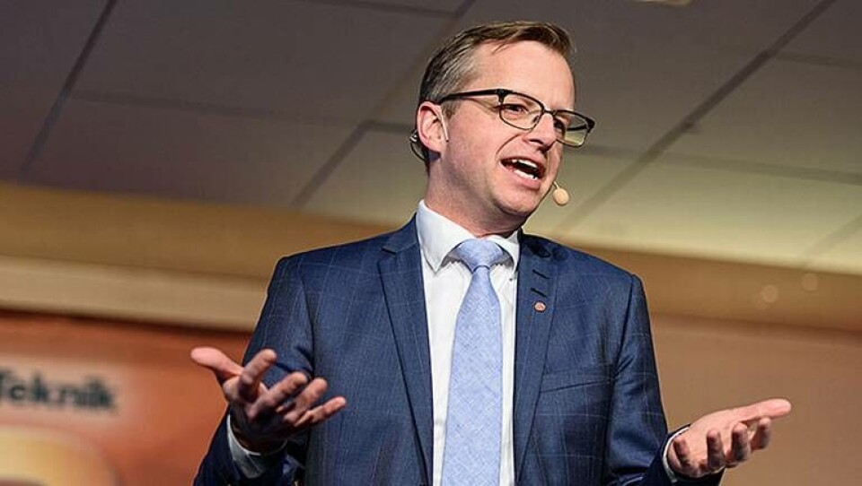 Damberg varnar för kasserat optionsförslag